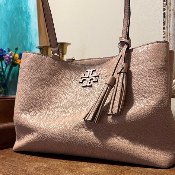 Tory Burch Mcgraw Triple-compartment Tote Devon Sand Nude Pebbled Leather - Picture 6 of 13